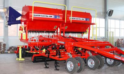 Изображение Посевной комплекс «Agrator Tillerdisk - 5200». Рабочие органы: стрельчатые лапы, дисковые сошники. Привод - механический.